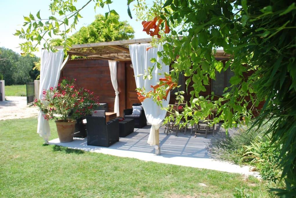 Le Cabanon Tendance Du Luberon Mérindol Buitenkant foto